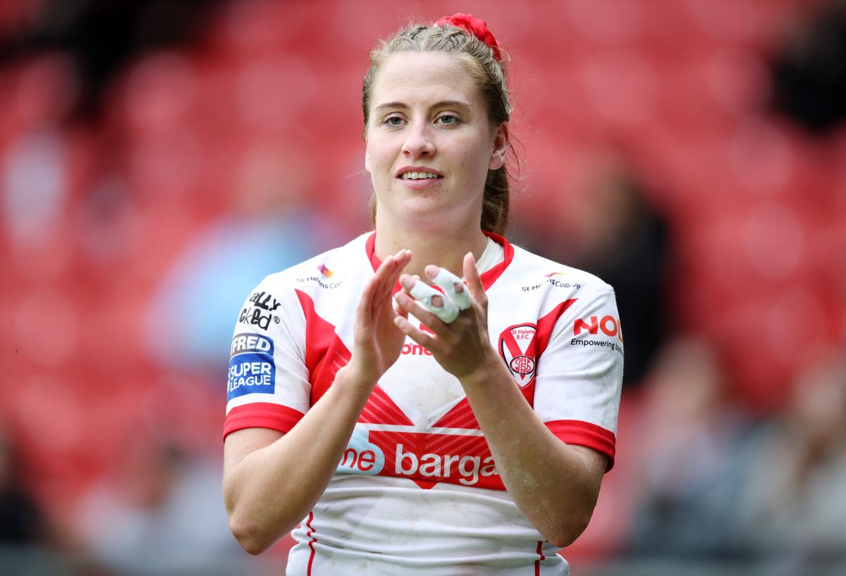 Tara Jones : Première femme arbitre à plein temps en rugby