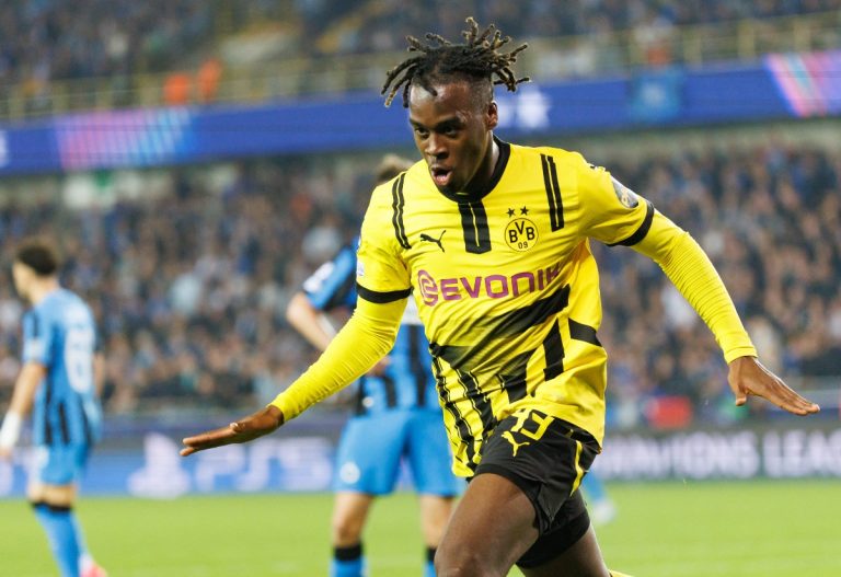 Tottenham s'intéresse à Jamie Bynoe-Gittens de Dortmund