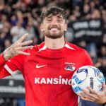 Troy Parrott : Retour à Tottenham avec AZ Alkmaar en Europa League