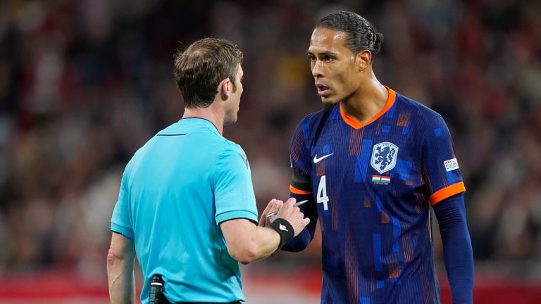 Virgil van Dijk expulsé : Koeman en colère après le match contre la Hongrie