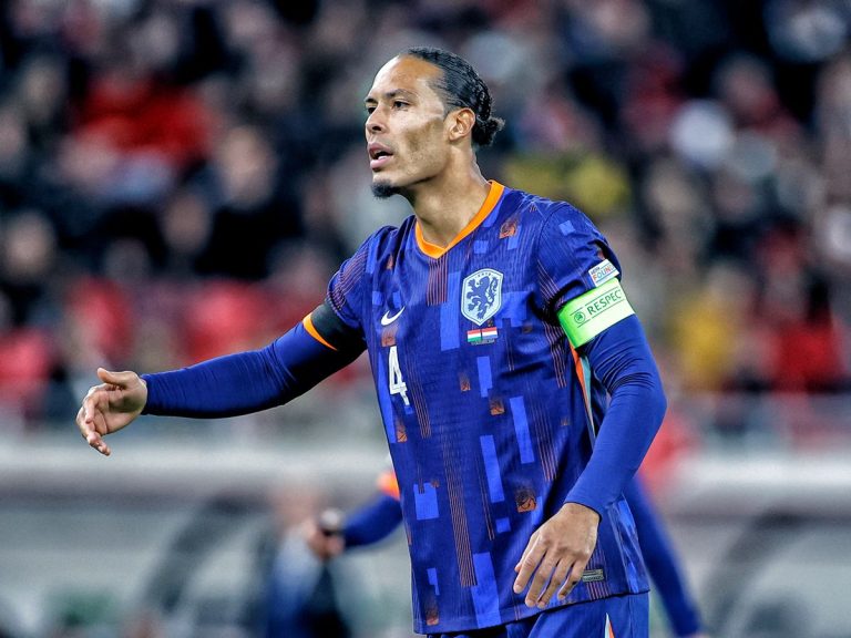 Virgil van Dijk revient à Liverpool après son carton rouge