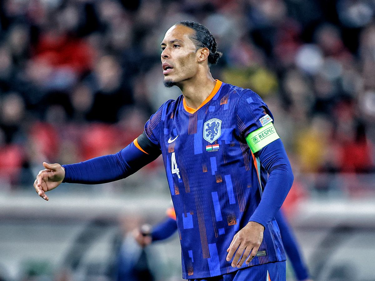 Virgil van Dijk revient à Liverpool après son carton rouge