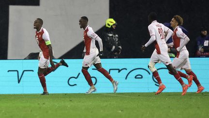 Denis Zakaria célèbre son but sur pénalty contre le Dinamo Zagreb en Ligue des champions