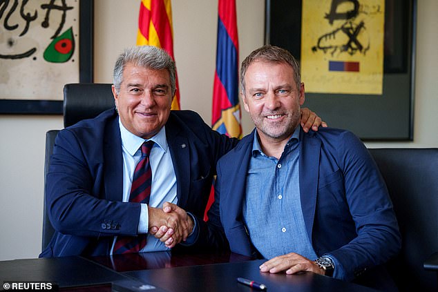 Joan Laporta était plein d'éloges pour le début d'Hansi Flick en tant qu'entraîneur du Barcelone