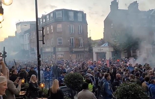 Atmosphere before the match