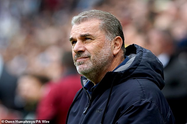 Ange Postecoglou mène son équipe à Brighton