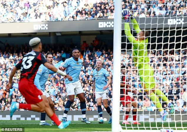 Bernd Leno a encaissé trois buts mais a également réalisé quatre arrêts décisifs.