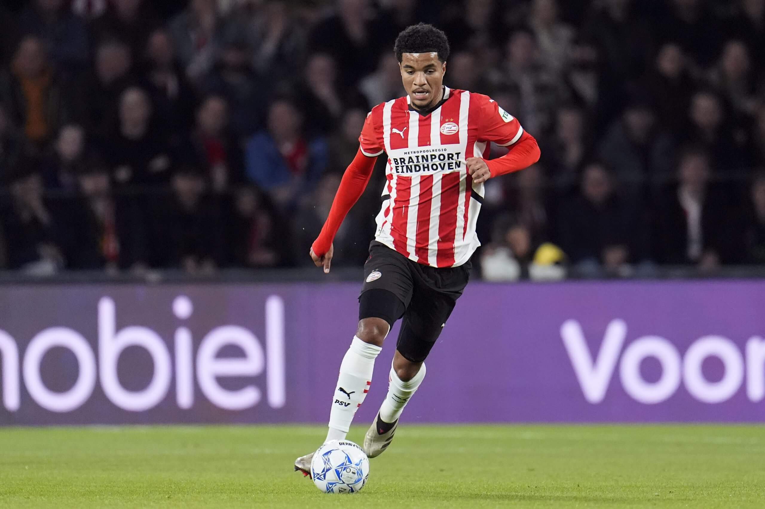 Malik Tillman lors d'un match avec PSV