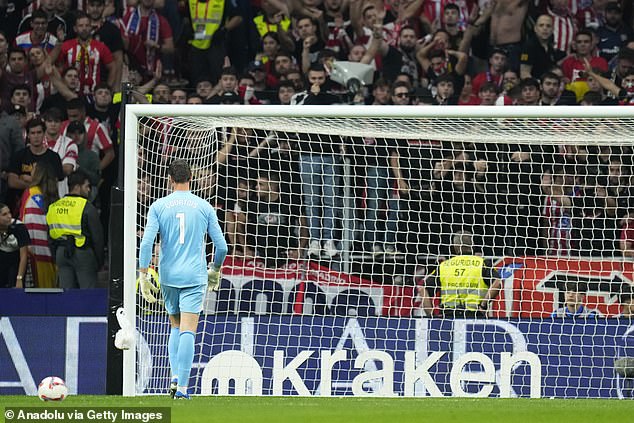 Le gardien de Madrid ciblé par les supporters de l'Atletico lors du derby