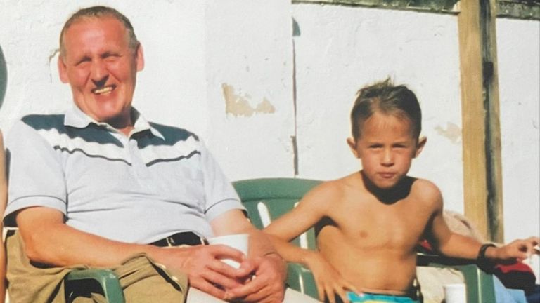 Will Vaulks avec son grand-père Tom