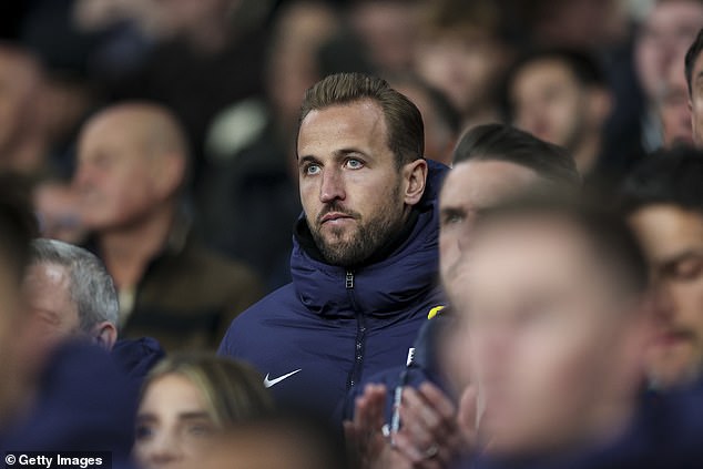 Harry Kane a regardé le match depuis le banc en raison d'une blessure