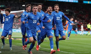 Vangelis Pavlidis célèbre son second but, Grèce contre Angleterre - Ligue des nations UEFA