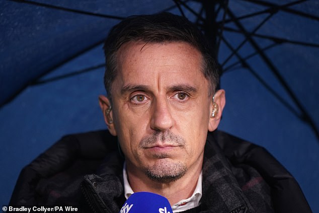 Gary Neville met en garde Arsenal contre les excuses après la défaite contre Bournemouth.