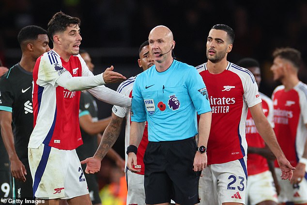 Arsenal pense avoir marqué un but tardif