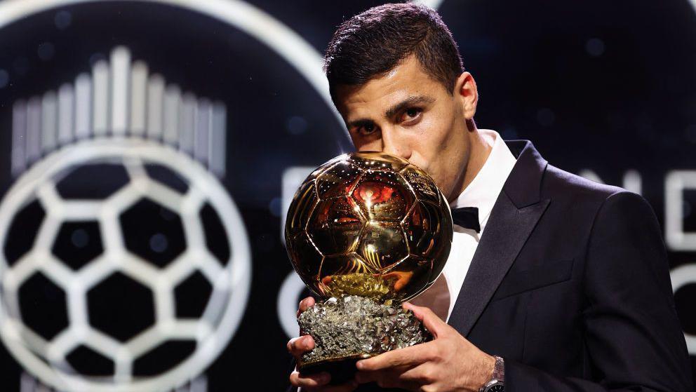 Rodri célébrant son Ballon d'Or