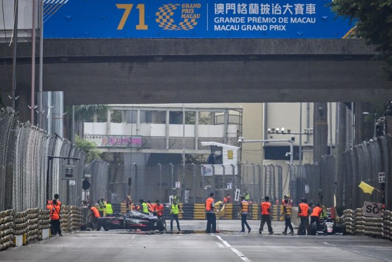 Chaos aux drapeaux rouges : la FIA doit améliorer les standards de conduite