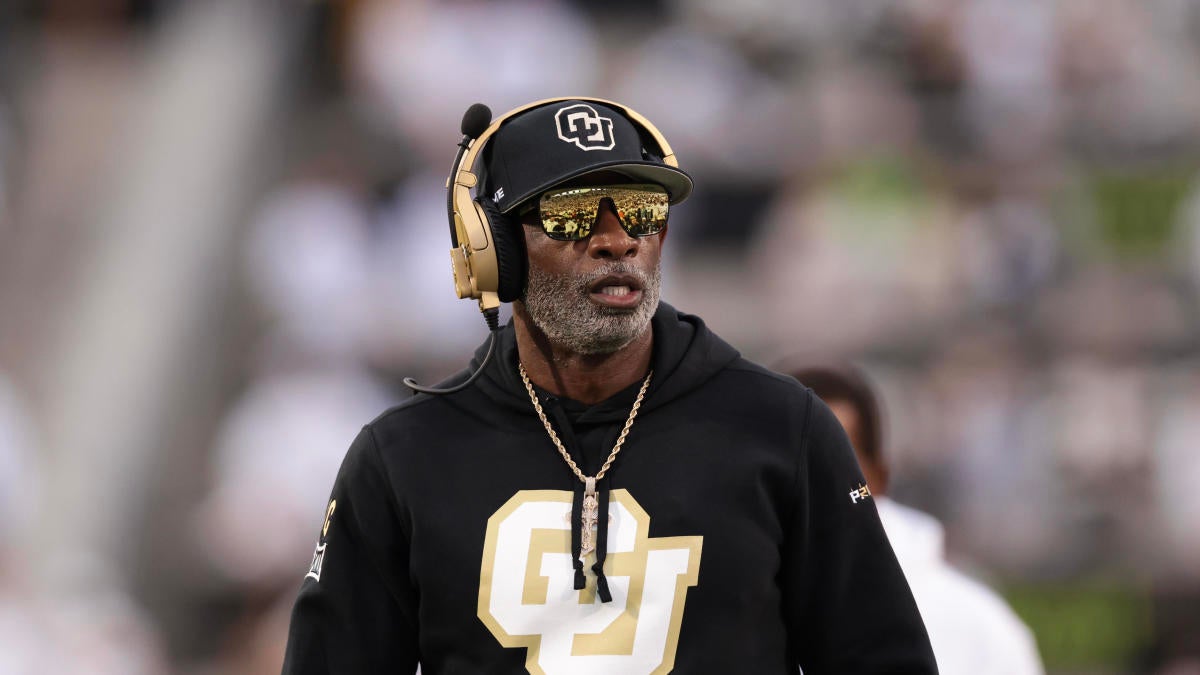 Coach Deion Sanders réagit aux débordements de fans au Texas