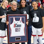 Geno Auriemma : Meilleur entraîneur de l'histoire NCAA