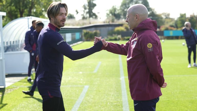 Grealish remercie Carsley pour avoir redonné la joie à l'Angleterre