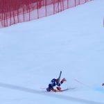 Mikaela Shiffrin chute lors du slalom géant à Killington