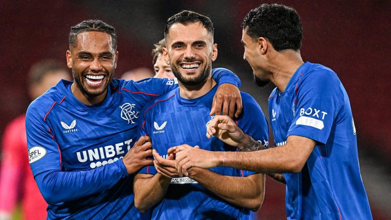 Rangers s'imposent 2-1 contre Motherwell : Bajrami en héros