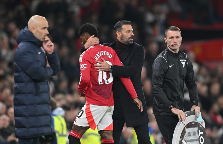 Ruud van Nistelrooy quitte Man United après un passage réussi