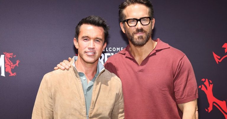 Ryan Reynolds et Rob McElhenney accueillent de nouveaux investisseurs à Wrexham