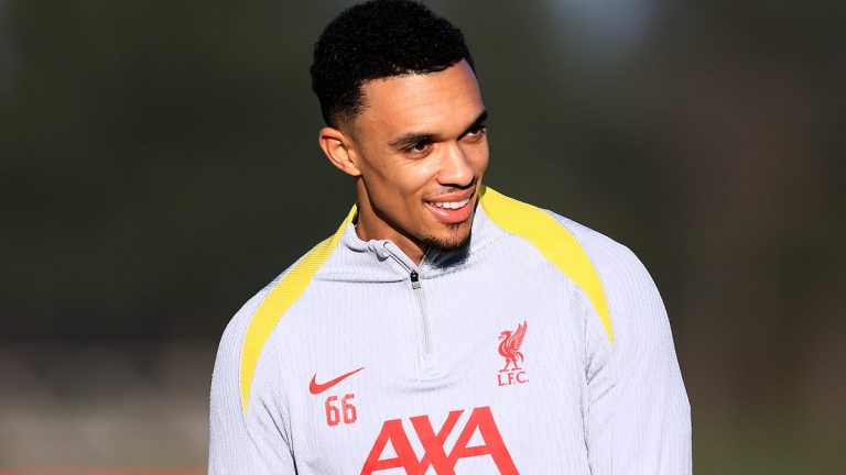 Trent Alexander-Arnold de retour à l'entraînement avec Liverpool