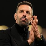 Van Nistelrooy attend un message d'Amorim avant son dernier match