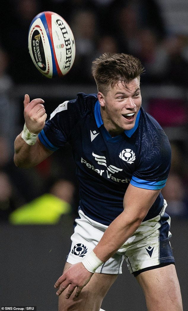 Huw Jones dans l'équipe écossaise pour le début de la série d'automne