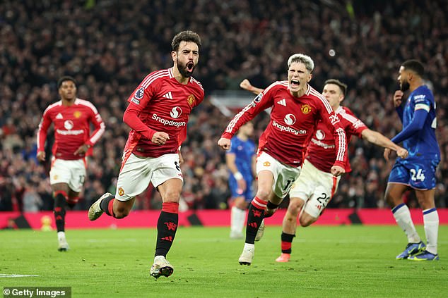 Bruno Fernandes marquant le but de Manchester United