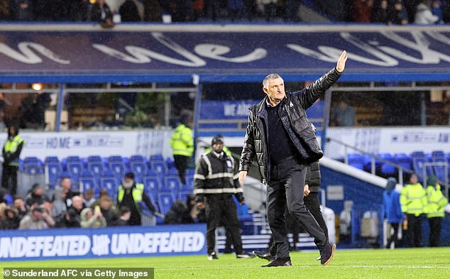 Tony Mowbray lors de son départ de Birmingham