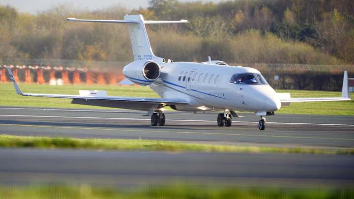 Ruben Amorim arrive à l'aéroport de Manchester