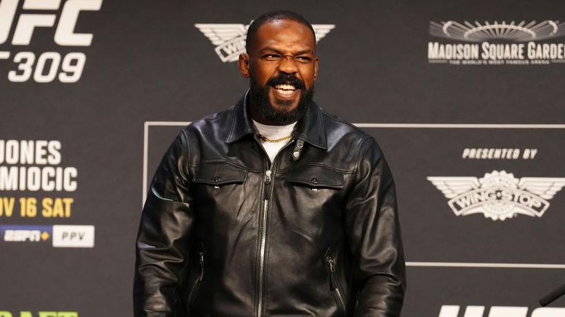 Jon Jones lors d'une conférence de presse