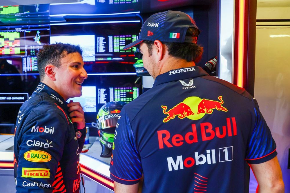 Isack Hadjar, Red Bull Racing, Sergio Perez, Red Bull Racing