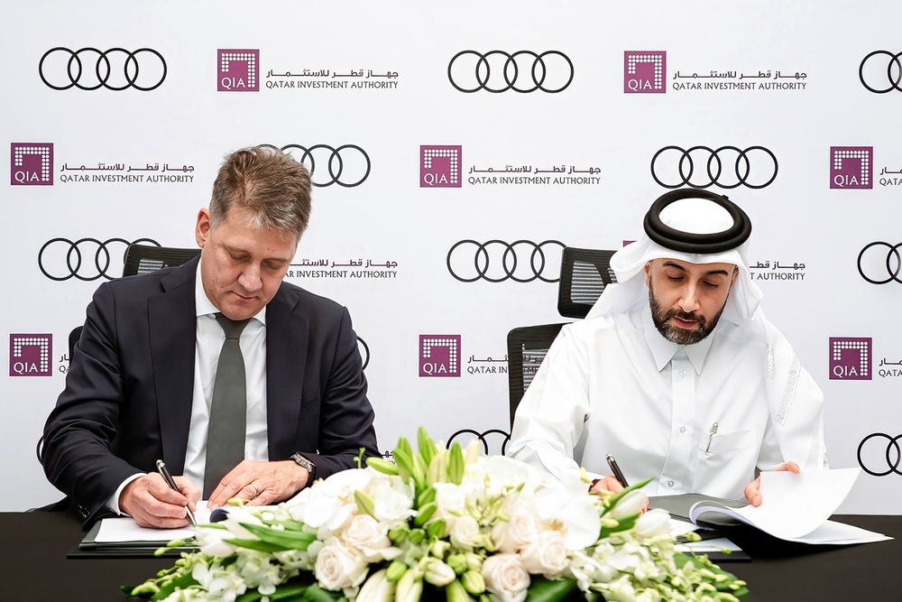 Gernot Dollner, CEO of AUDI AG and Chairman of the Board of Directors of Sauber Motorsport AG, Mohammed Al-Sowaidi, CEO of QIA