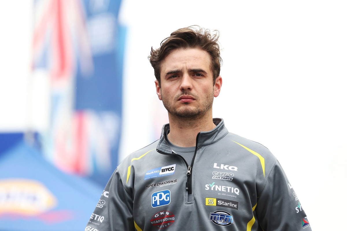 Aiden Moffat rejoint l-équipe BMW de WSR pour 2025