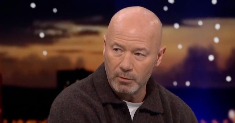 Alan Shearer critique l-arbitre pour un carton rouge controversé