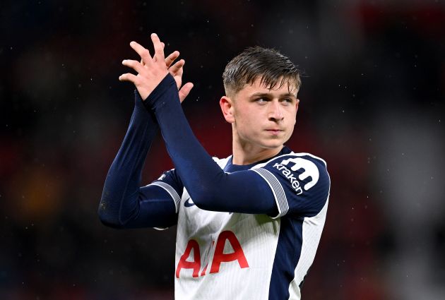 Ange Postecoglou défend Mikey Moore, jeune talent des Spurs