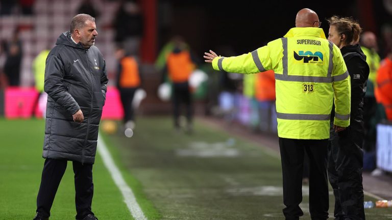 Ange Postecoglou face à la colère des fans de Tottenham après la défaite