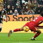 Anthony Gordon célèbre son but contre Liverpool à Newcastle