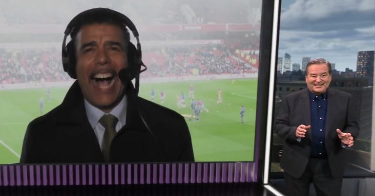 Chris Kamara revient à la télé après sa maladie - un moment émouvant