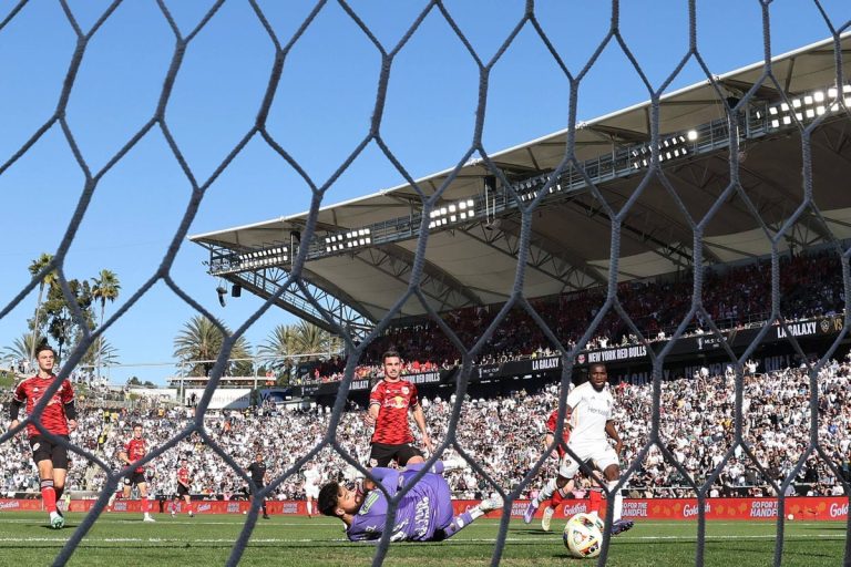 LA Galaxy remporte la MLS Cup : un avertissement pour ses rivaux