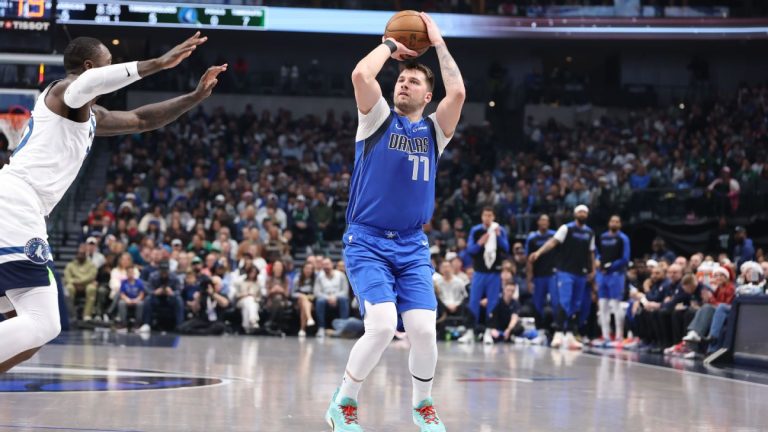 Luka Doncic pourrait manquer plusieurs matchs en raison d-une blessure