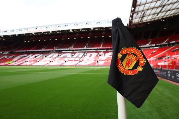 Manchester United - Altay Bayindir sur le départ en janvier