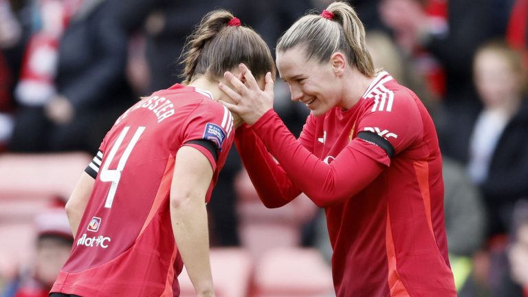 Manchester United écrase Liverpool 4-0 en WSL