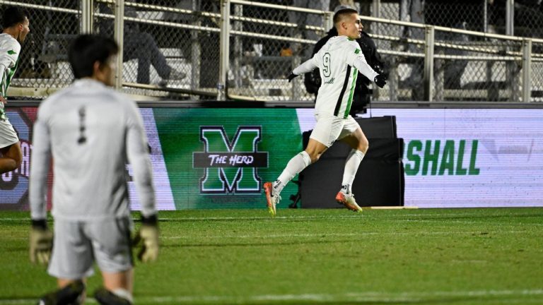 Marshall et Vermont s'affrontent en finale de la College Cup