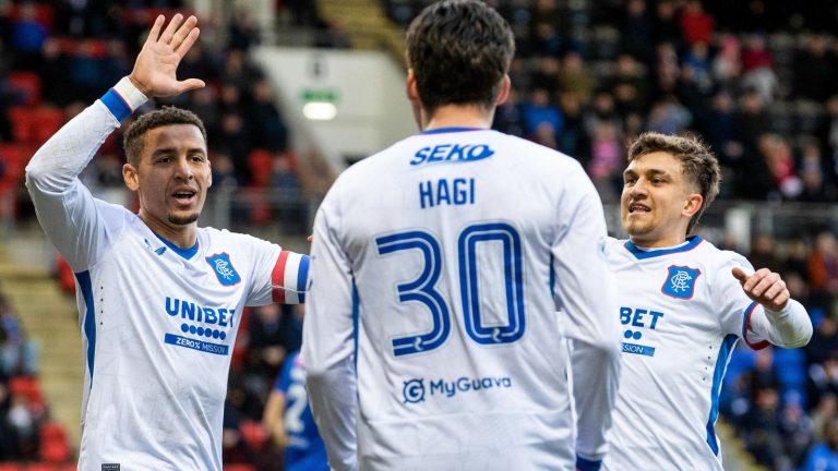 Rangers s'imposent 1-0 contre St Johnstone en Écosse