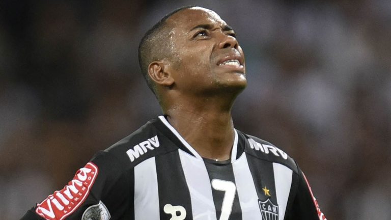 Robinho passe Noël en prison après son procès pour viol