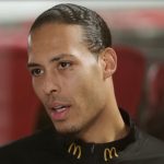 Virgil van Dijk souhaite rester à Liverpool malgré l-incertitude